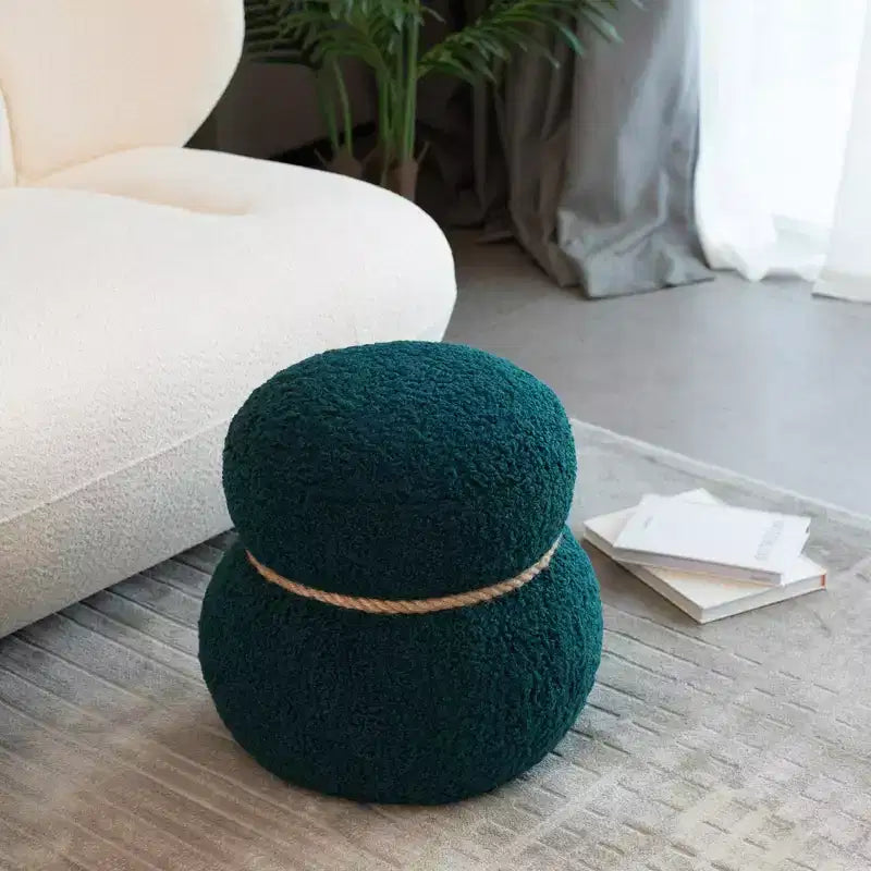 Tabouret bonhomme de neige chic de 43,9 cm, repose-pieds mignon, pouf d'appoint pour salon, repose-pieds plissé en tissu de flanelle avec une capacité de 68 kg