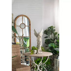 Table ronde en bois avec pieds en métal ouvragé finition blanche 31,5x31,5