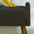 Banc moderne avec coussin moelleux, accoudoirs géométriques et pieds en bois massifIdéal pour les salons, les chambres et les entrées