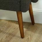 Banc moderne avec coussin moelleux, accoudoirs géométriques et pieds en bois massifIdéal pour les salons, les chambres et les entrées
