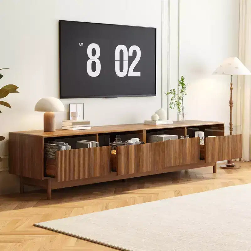 Meuble TV moderne pour téléviseurs jusqu'à 85 pouces, meuble de divertissement en bois avec 4 tiroirs, console média cannelée pour chambre à coucher, salon